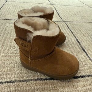 UGG Chestnut Toddler Shearling Boots